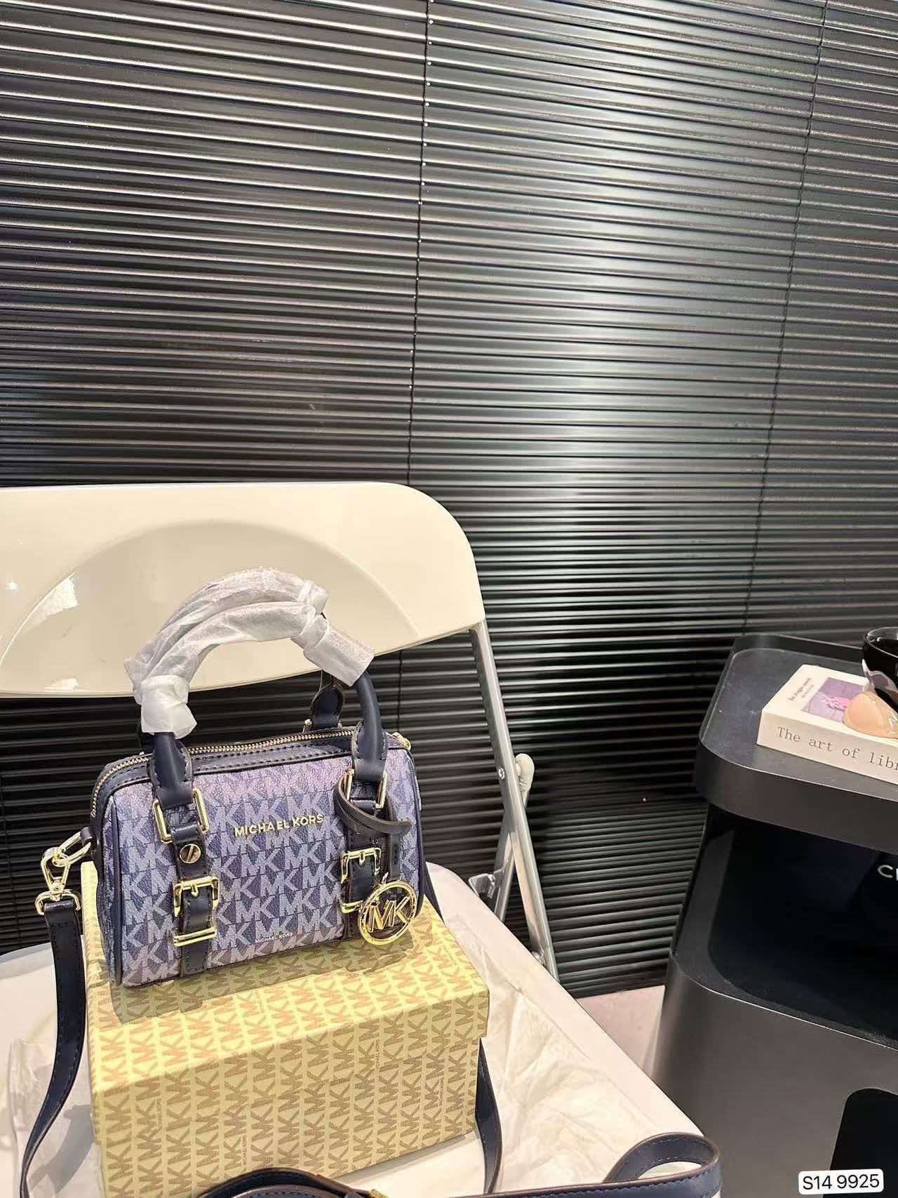 Luxury Bags Michael Kors - Новая женская сумка Michael Kors MK