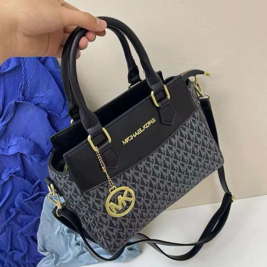 Женская роскошная легкая сумка – обзор и цена Luxury Bags Michael Kors