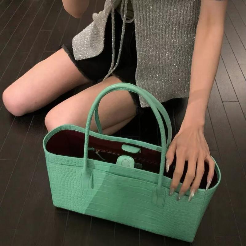 Роскошная кожаная сумка с крок – обзор и цена Luxury Bags Green