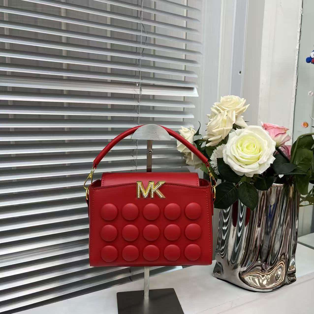 Женская роскошная легкая сумка – обзор и цена Luxury Bags Michael Kors
