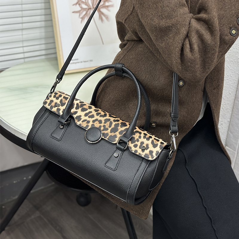 Винтажная сумка с леопардовым  – обзор и цена Luxury Bags Vegan Leather